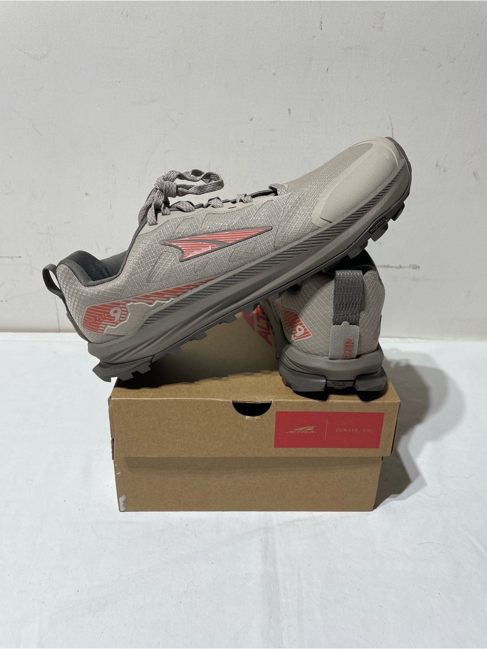 Altra Lone Peak 9 Trail Running Shoes Mens 8.5 Tan AL0A85PG922 New In Box